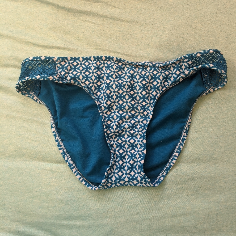 XL Blue and White Halter Top Bathing Suit - Picture 7 of 16